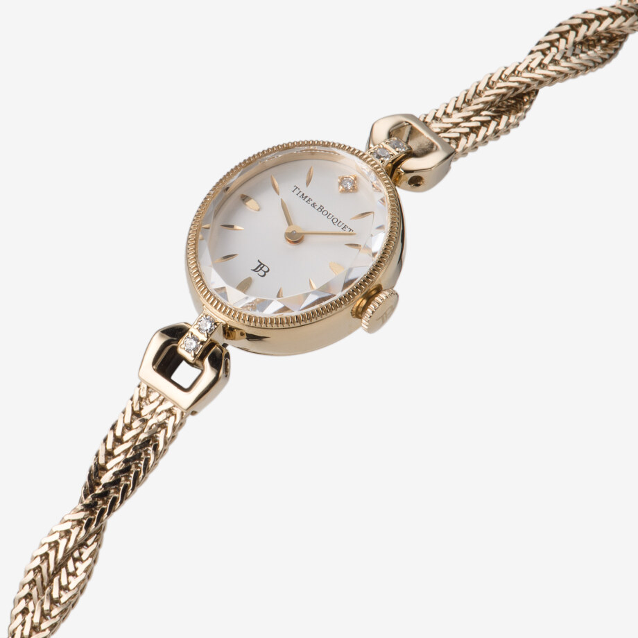 1粒の宝石のように輝くオーバルシェイプのカットガラス - Muguet（ミュゲ）: すずらんをモチーフにしたブレスレット型腕時計